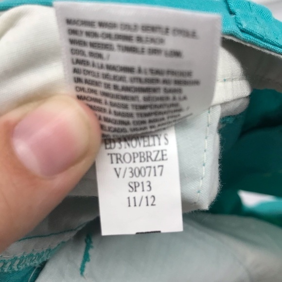 Old Navy Womens Seahorse Pattern Teal Shorts Size 2 - Picture 5 of 8